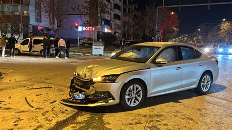Elazığ'da trafik kazasında 6 kişi yaralandı - Son Dakika Haberleri